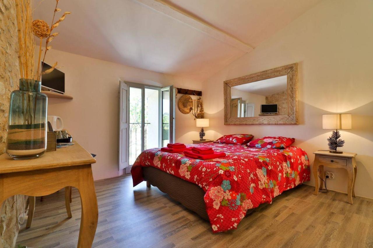 Le Mas De La Calade Bed & Breakfast Aix-en-Provence Exterior photo