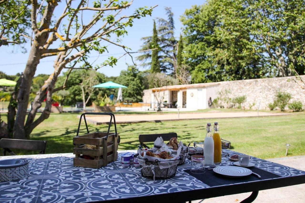 Le Mas De La Calade Bed & Breakfast Aix-en-Provence Exterior photo